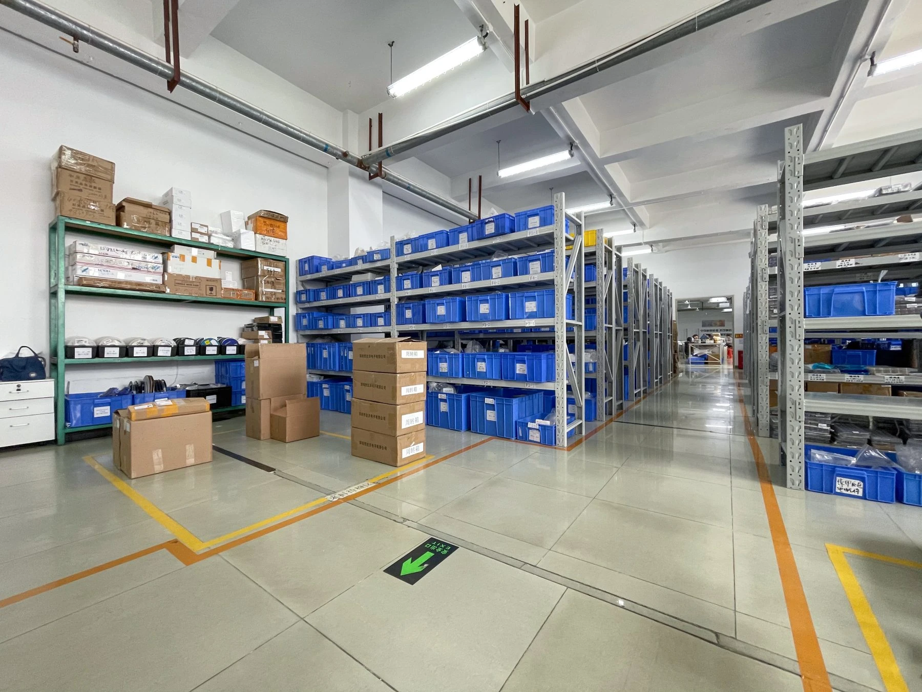 DAVOLIN warehouse